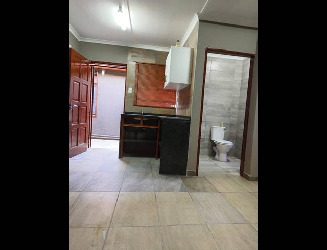 1 BEDROOM PROPERTY TO RENT IN KENSINGTON